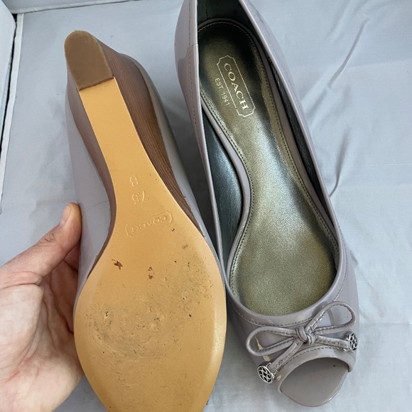 Coach Paolo Peep Toe Lavender Purple Patent Leather Wedges Pump - Size 7.5 - Picture 5 of 6